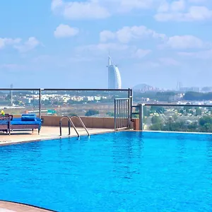 Two Seasons & Aparthotel Dubai